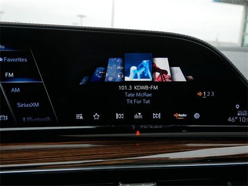 Used 2023 Cadillac Escalade ESV Premium Luxury image 14