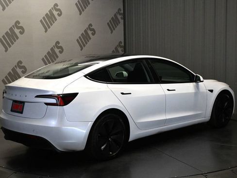 Used 2025 Tesla Model 3 Long Range RWD image 5