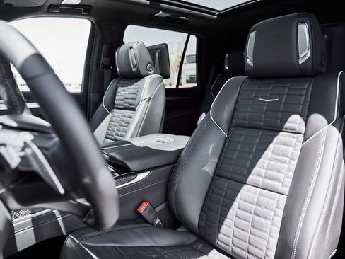 Used 2026 Cadillac Escalade V AWD/4WD image 54