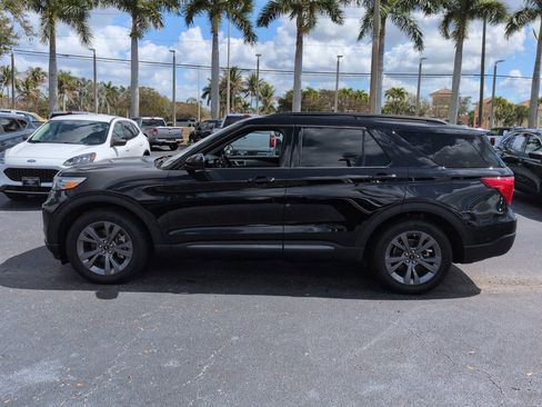 Certified 2023 Ford Explorer XLT w/ Equipment Group 202A image 7