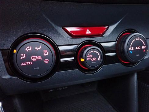 Used 2024 Subaru Forester Premium image 20