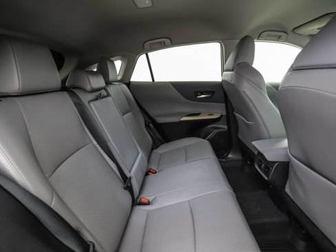 Used 2021 Toyota Venza XLE w/ Softex Package AWD/4WD image 25