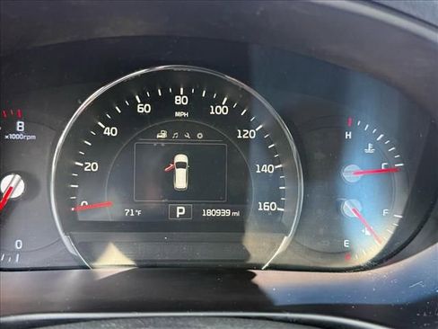 Used 2017 Kia Sorento AWD w/ LX V6 Convenience Package image 9