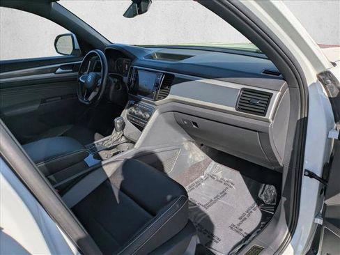 Used 2021 Volkswagen Atlas Cross Sport SEL w/ Luggage Net & Mats Package FWD image 21