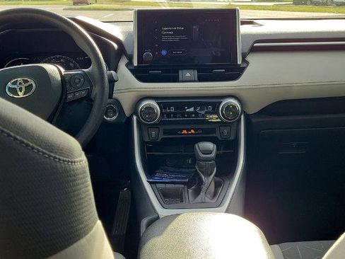 Used 2023 Toyota RAV4 XLE w/ Convenience Package image 18