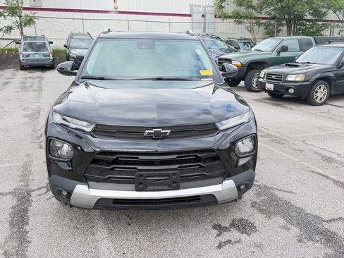 Used 2021 Chevrolet TrailBlazer LT w/ Sun and Liftgate Package FWD image 6