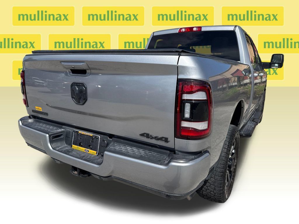 Used 2024 RAM 2500 Big Horn w/ Night Edition AWD/4WD image 4
