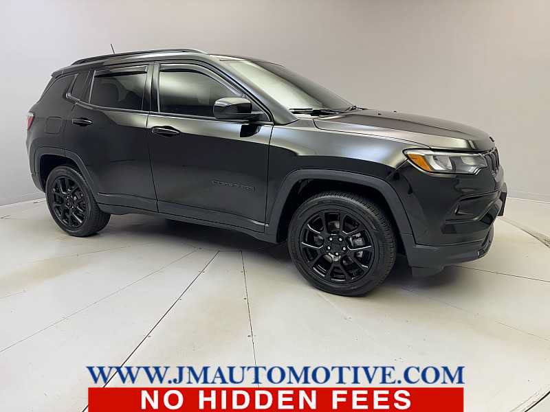 Used 2022 Jeep Compass Latitude w/ Sun and Sound Group AWD/4WD image 7