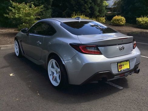 Used 2022 Toyota GR86 w/ ALL Weather Mat Package (TMS) RWD image 11