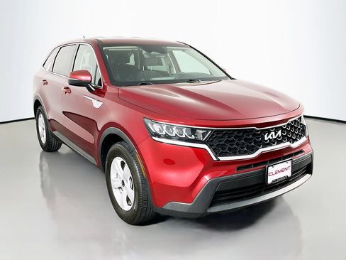 Used 2022 Kia Sorento LX FWD image 4