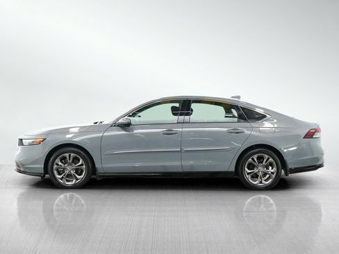Used 2023 Honda Accord EX-L image 2