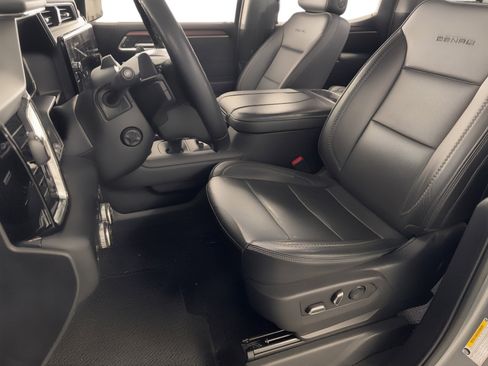 Used 2023 GMC Sierra 1500 Denali image 5