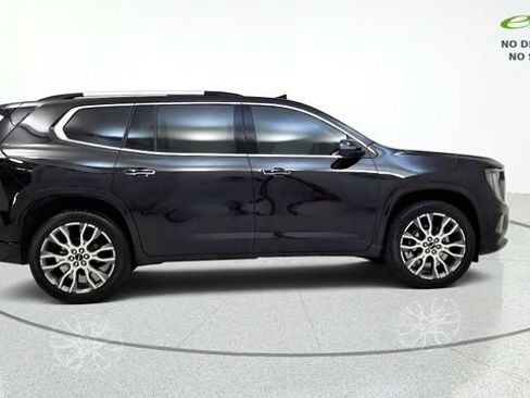 Used 2026 GMC Acadia Denali Ultimate FWD image 10