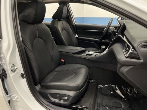 Used 2023 Toyota Camry XLE image 30