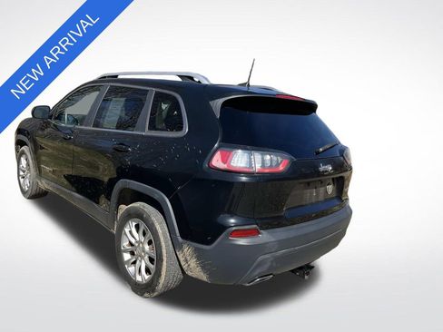 Used 2019 Jeep Cherokee Latitude w/ Popular Appearance Group image 4