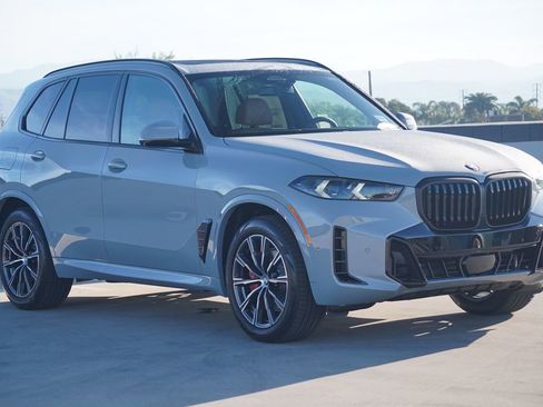 New 2026 BMW X5 xDrive40i w/ M Sport Package image 3