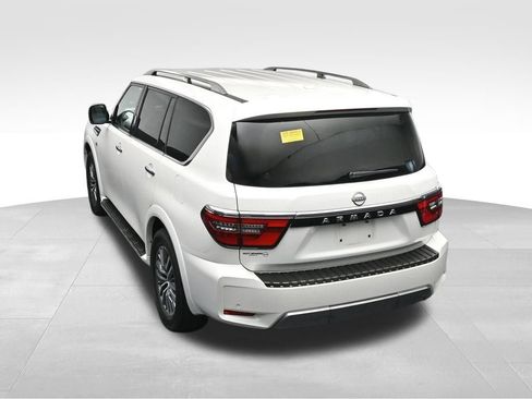 Used 2022 Nissan Armada SV w/ SV Appearance Package RWD image 21