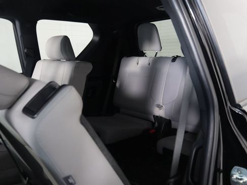 Used 2023 Lexus GX 460 w/ Black Line Special Edition AWD/4WD image 36