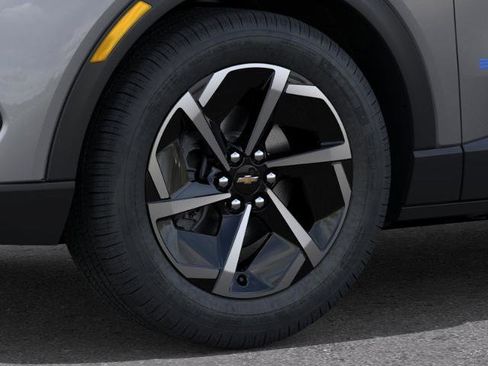 New 2026 Chevrolet Equinox EV LT FWD image 9