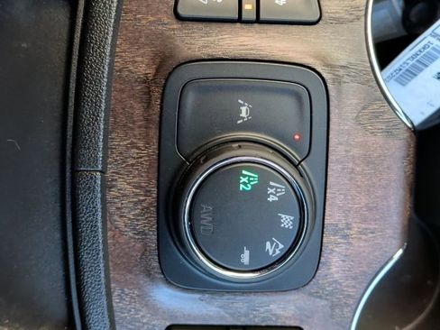 Used 2021 GMC Acadia Denali w/ Denali Ultimate Package image 23