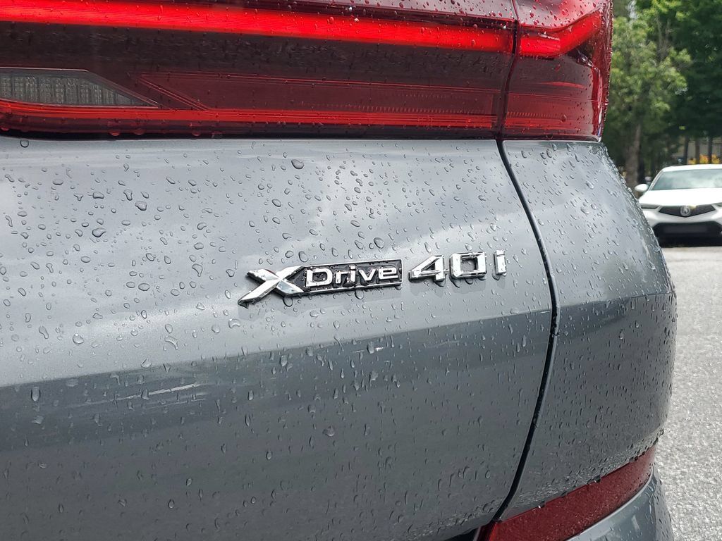 Used 2024 BMW X6 xDrive40i w/ Premium Package AWD/4WD image 9