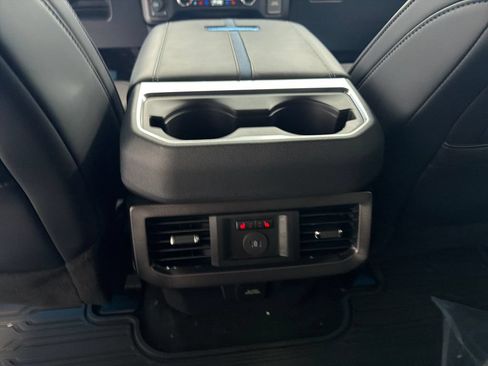 New 2026 Ford F250 Platinum AWD/4WD image 15