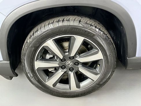 Certified 2024 Honda Pilot Touring image 33