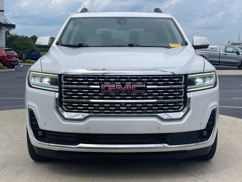 Used 2020 GMC Acadia Denali w/ Technology Package FWD image 2