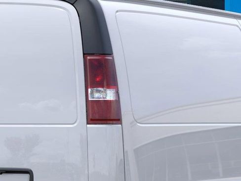 New 2026 Chevrolet Express 2500 Extended w/ Enhanced Convenience Package RWD image 12