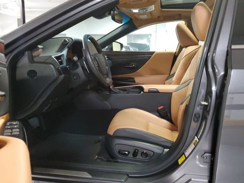 Used 2023 Lexus ES 350 w/ Premium Package image 10
