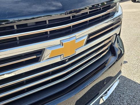 Certified 2021 Chevrolet Silverado 1500 High Country w/ Technology Package AWD/4WD image 21