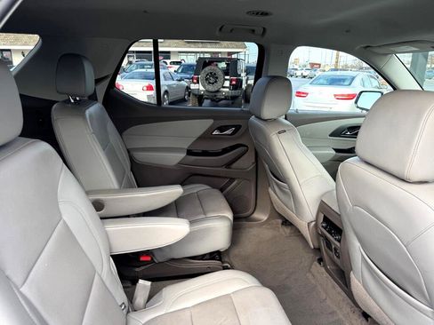 Used 2019 Chevrolet Traverse Premier image 8