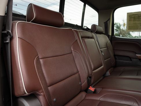 Used 2014 Chevrolet Silverado 1500 High Country w/ High Country Premium Package image 33