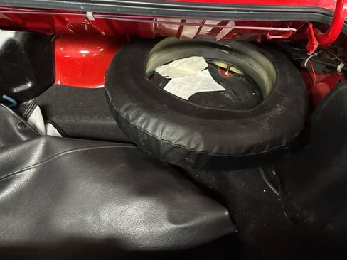 Used 1991 MAZDA MX-5 Miata RWD image 9