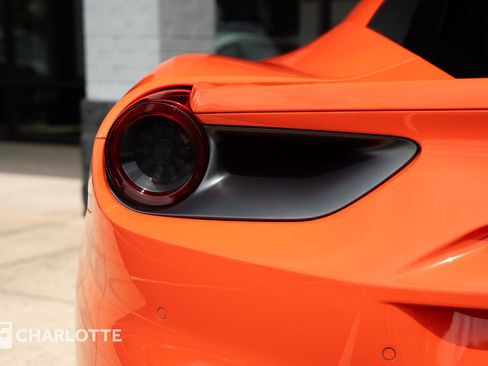 Used 2016 Ferrari 488 GTB RWD image 14