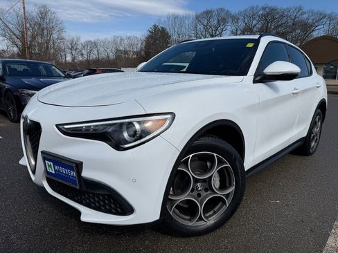 Used 2022 Alfa Romeo Stelvio Sprint AWD/4WD image 1