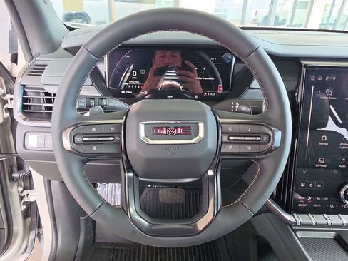 New 2026 GMC Acadia AT4 w/ Luxury Package AWD/4WD image 22