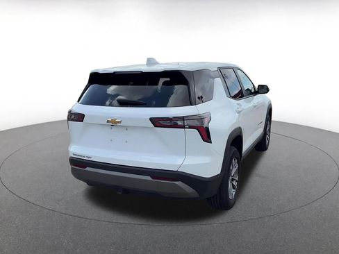 Used 2025 Chevrolet Equinox LT AWD/4WD image 12