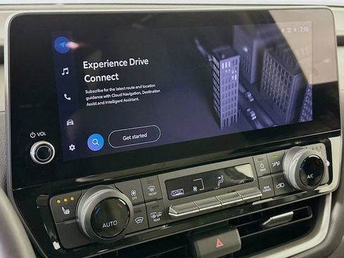 Certified 2025 Toyota Grand Highlander FWD image 16