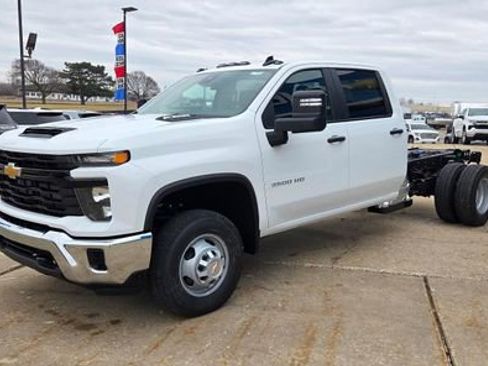 New 2026 Chevrolet Silverado 3500 W/T w/ WT Convenience Package image 3
