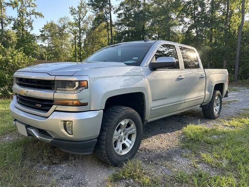 Used 2017 Chevrolet Silverado 1500 LT w/ All Star Edition AWD/4WD image 1