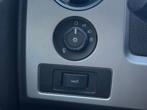 Used 2011 Ford F150 Lariat image 12