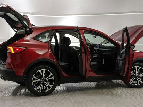 Used 2021 Ford Escape SE w/ SE Sport Appearance Package FWD image 10