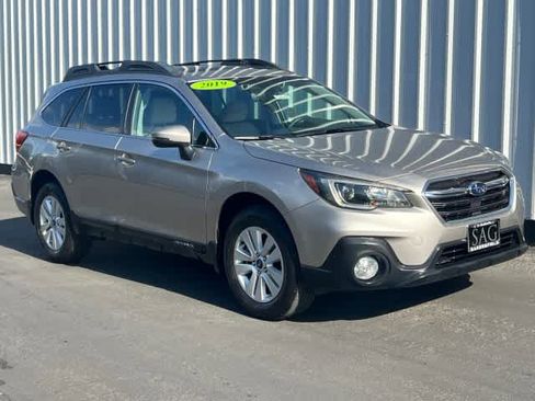 Used 2019 Subaru Outback 2.5i Premium w/ Popular Package #2 AWD/4WD image 8