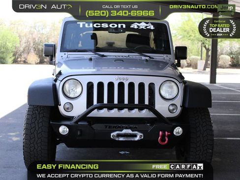 Used 2014 Jeep Wrangler Unlimited Rubicon w/ Connectivity Group AWD/4WD image 2
