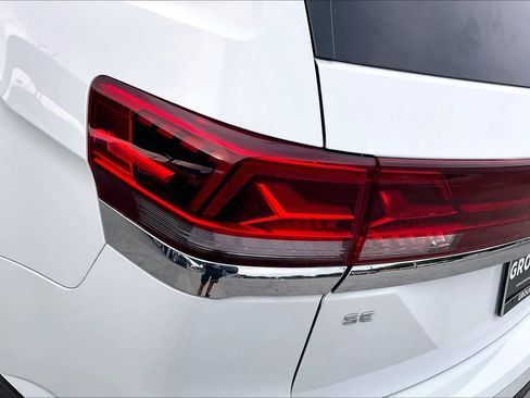Used 2024 Volkswagen Atlas SE FWD image 28
