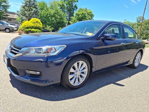 Used 2015 Honda Accord EX image 3