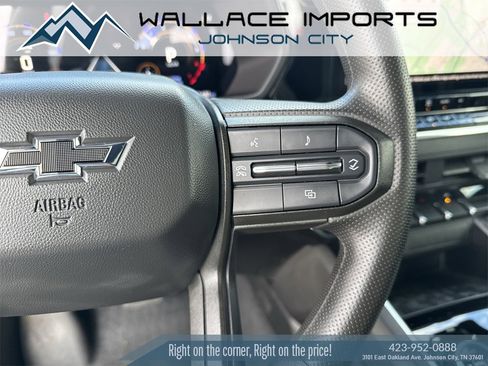 Used 2024 Chevrolet Colorado Trail Boss w/ Technology Package image 33