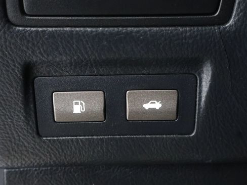 Used 2007 Lexus LS 460 image 36