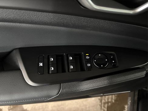 New 2026 Kia Sportage EX image 36